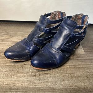 Lightly Worn Freebird Hope Bootie